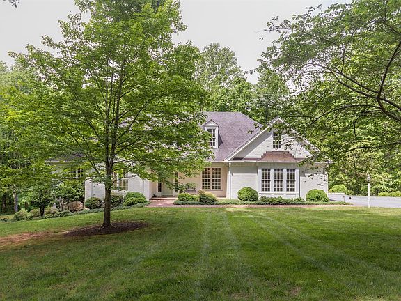 2nd image of 108 Frances Horner Ln