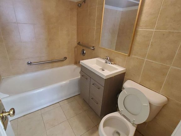 5th image of 1135 N 33rd St #3