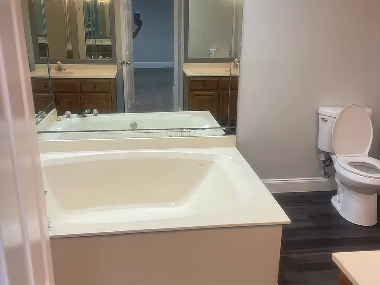5035 Highland Hills Pkwy — Photo 38