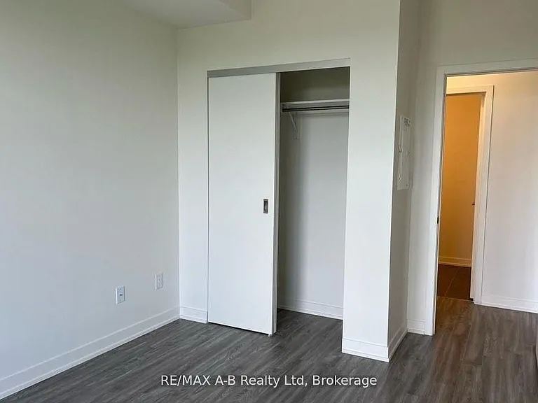 128 King St N #1411 — Photo 9