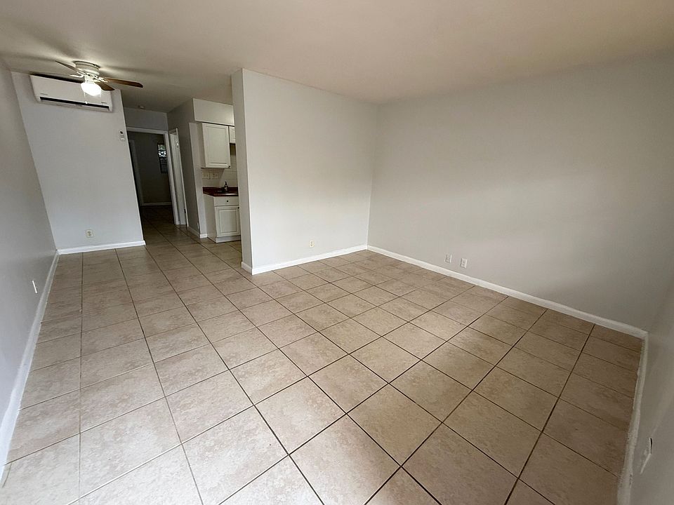 1st image of 2918 Jackson St #5