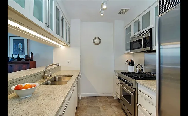 Sold by Douglas Elliman | media 25