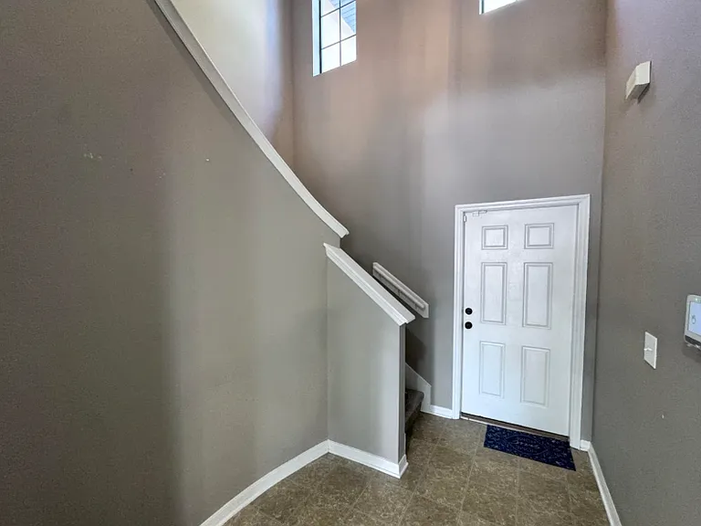 5216 Brighton Park Ln — Photo 2