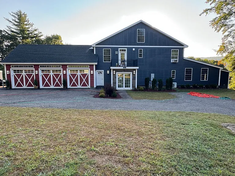 7 Oak Knoll Dr #W — Photo 2