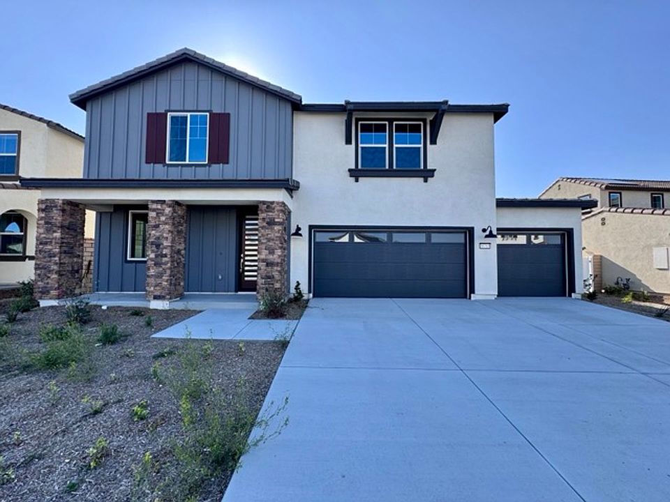 1st image of 30769 Valley Heights Dr