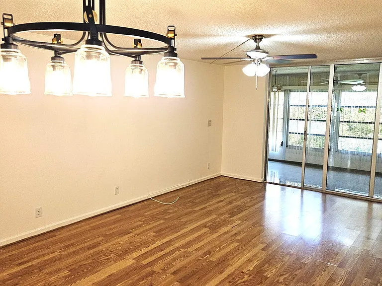 357 N Rock Island Rd #407 — Photo 3