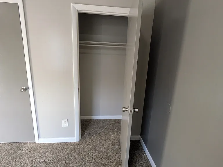 Torrance Apartment — Photo 28