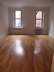 Rented by Metropolis Real Estate of Manhattan