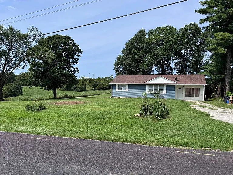 707 S Rustic Rd — Photo 1