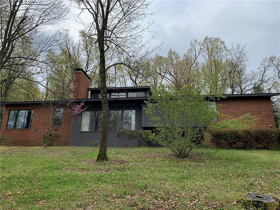 1st image of 3017 E Inwood Ln