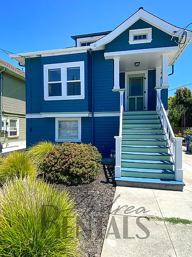 1028 Broadway Photo 1