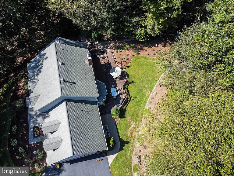 6601 Colchester Rd — Photo 77