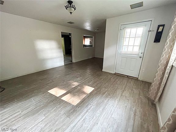 4th image of 316 S Edgehill Ave