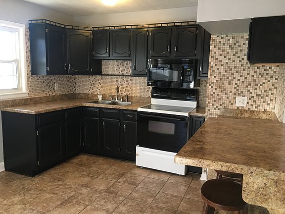 3rd image of 5422 Count Fleet Dr