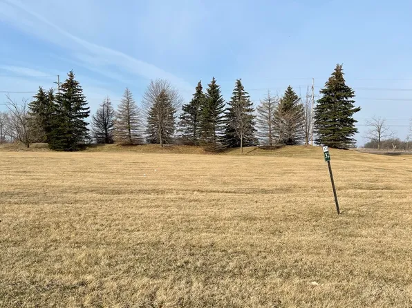 7585 Galena St #32, Crystal Lake, IL 60014