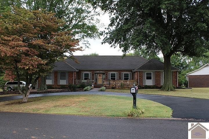 1st image of 1309 Fairway Cir