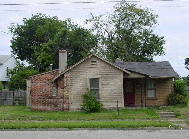 1st image of 3204 Marshall Ave