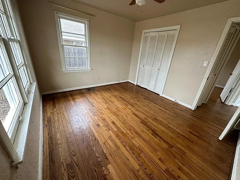 2336 Westlawn Pl — Photo 7