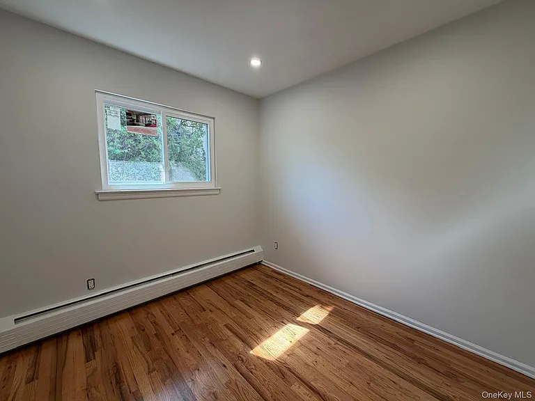 65 Florida Ave — Photo 7