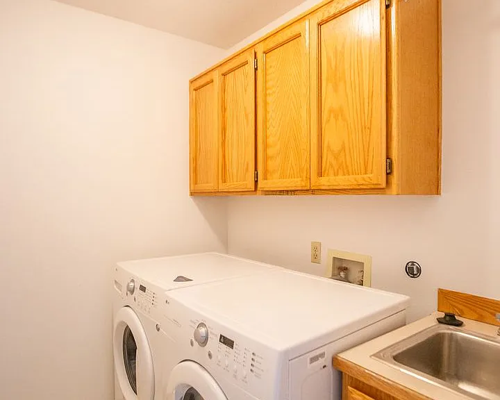 8471 SW Bonaventure Ln — Photo 25