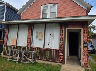 1026 Lillian St, Hobart, IN 46342