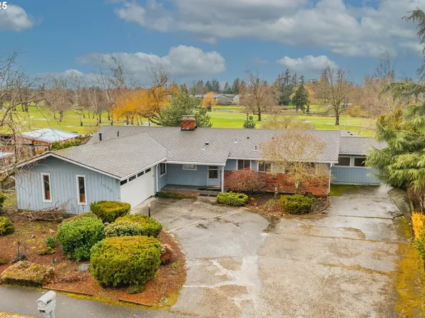 1655 NE Cochran Dr, Gresham, OR 97030