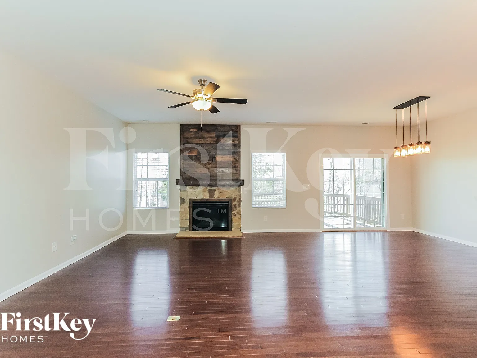 3 bed, 2.0 bath, 1750 sqft, $2,135 — Photo 4