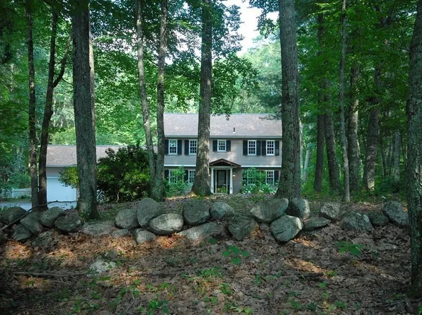 129 Log Hill Rd, Carlisle, MA 01741