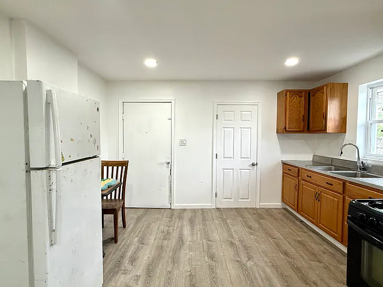 26 Bradford St — Photo 4