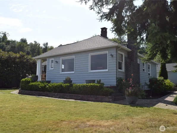 3538 Beach Drive E, Port Orchard, WA 98366