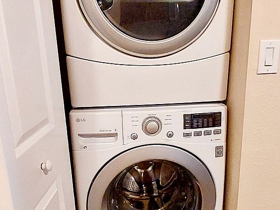 washer and dryer in the unit