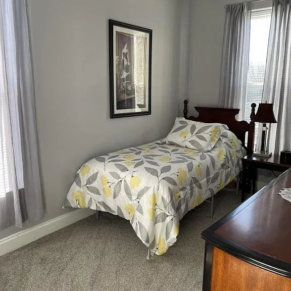 877 Heyl Ave — Photo 15