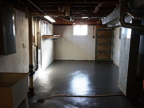 2nd image of 4809 Northern Ave