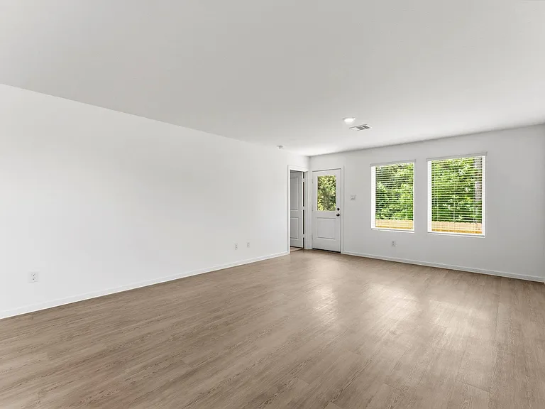 18784 Loom Dr — Photo 10