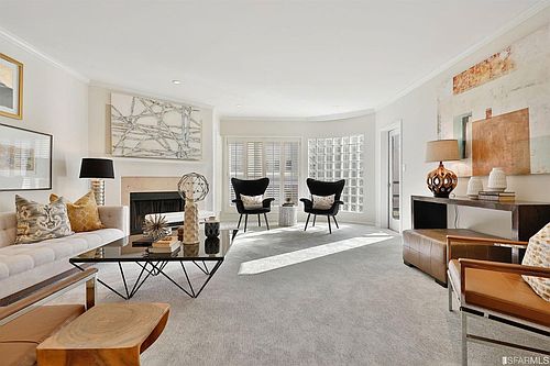 4th image of 3828 Sacramento St #2