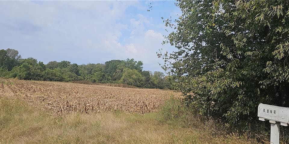 2nd image of 5839 Gillen Rd