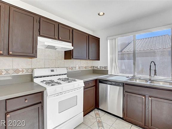 4th image of 9717 Forest Glen Pl