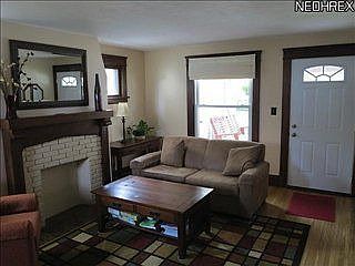 5th image of 1307 Hall Ave
