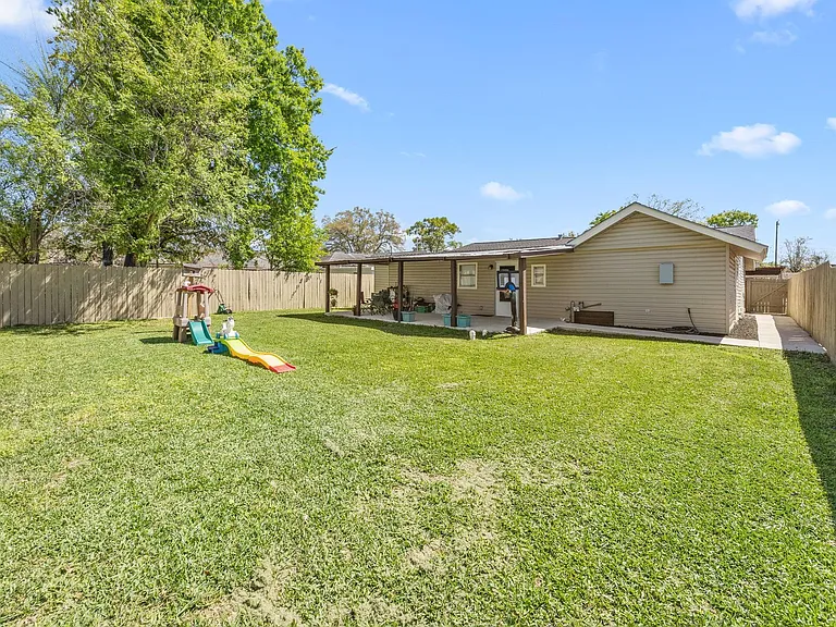 1211 Trimm Ave — Photo 23