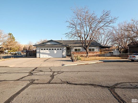 2nd image of 3079 Meadowlands Ct