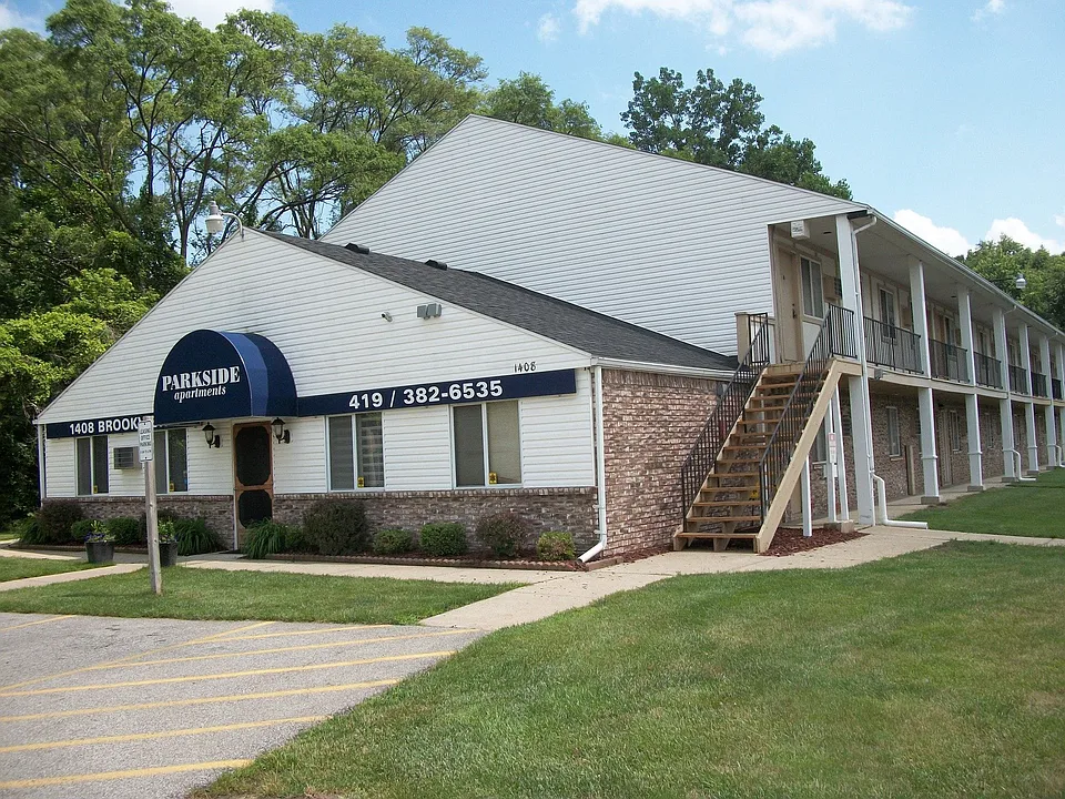 Parkside Apartments