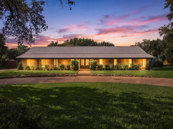 214 Oak Creek Cir, Mc Gregor, TX 76657