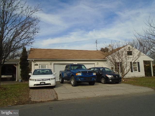 2nd image of 3807 Weston Ave
