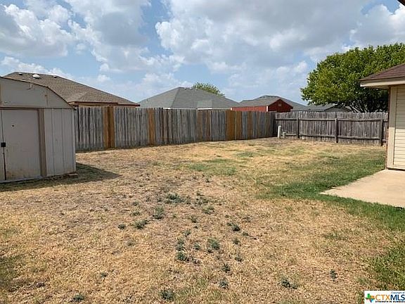 5th image of 4407 Menard Dr