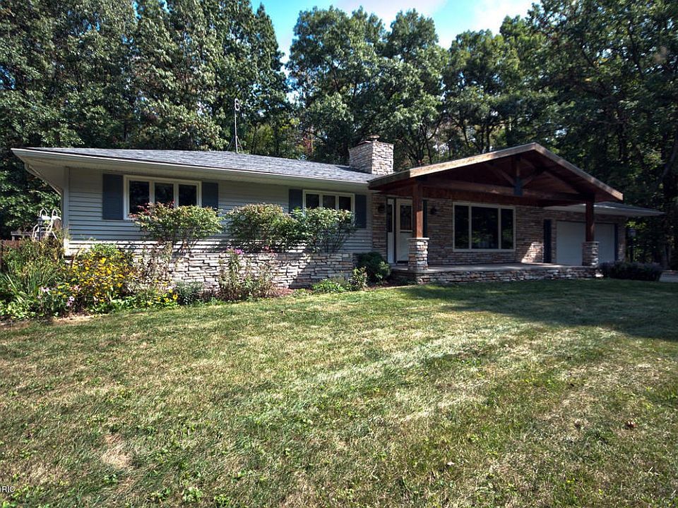 70785 Sunrise drive front pic