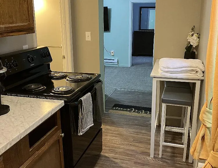 104 Charles St #4 — Photo 9