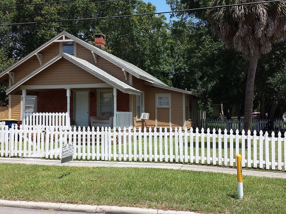 1st image of 506 Palm Bluff St