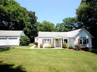 138 Warner Hill Rd, Stratford, CT 06614