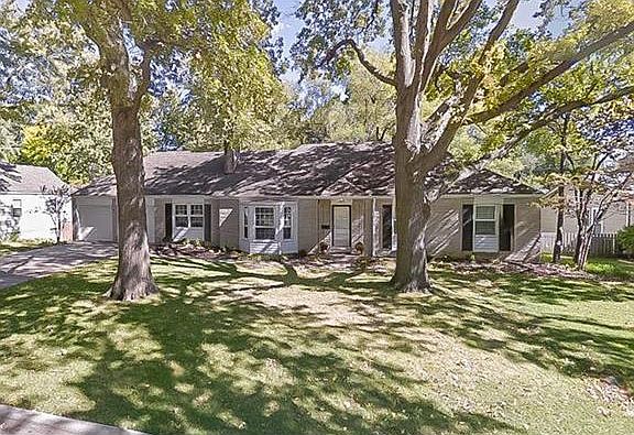 2nd image of 5019 Howe Dr