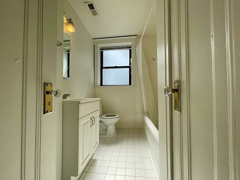 6332 N Rosebury Ave #2E — Photo 14